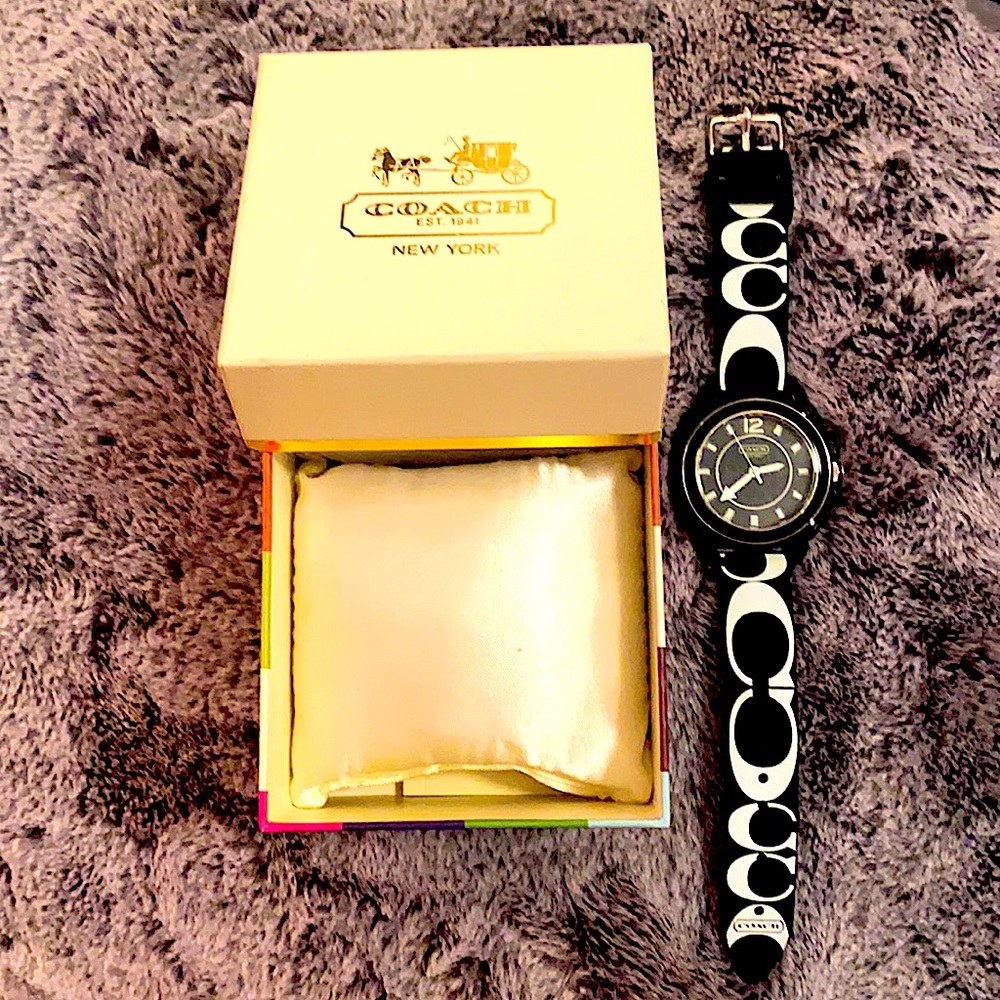 Coach (Imprinted) Black & White Watch. Used. great condition with original box - Picture 2 of 3